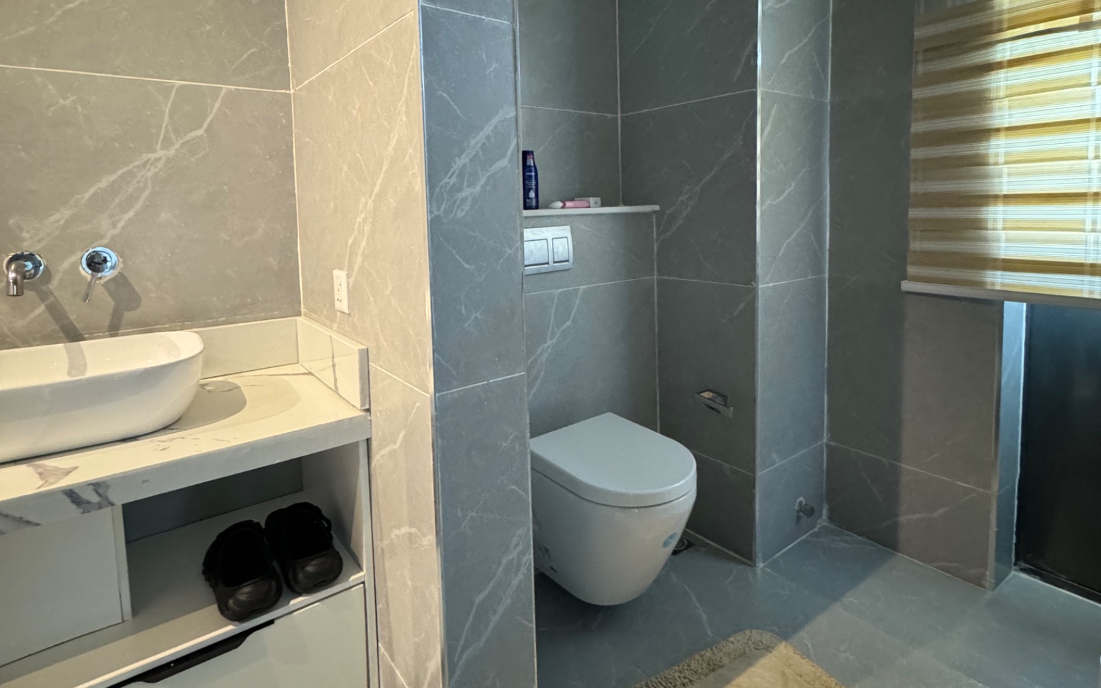 Luxury 2-Bedroom Duplex at Lakowe Golf Estate, picture 11